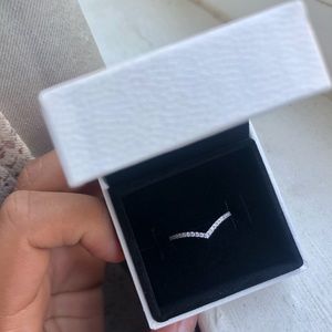 Pandora Ring